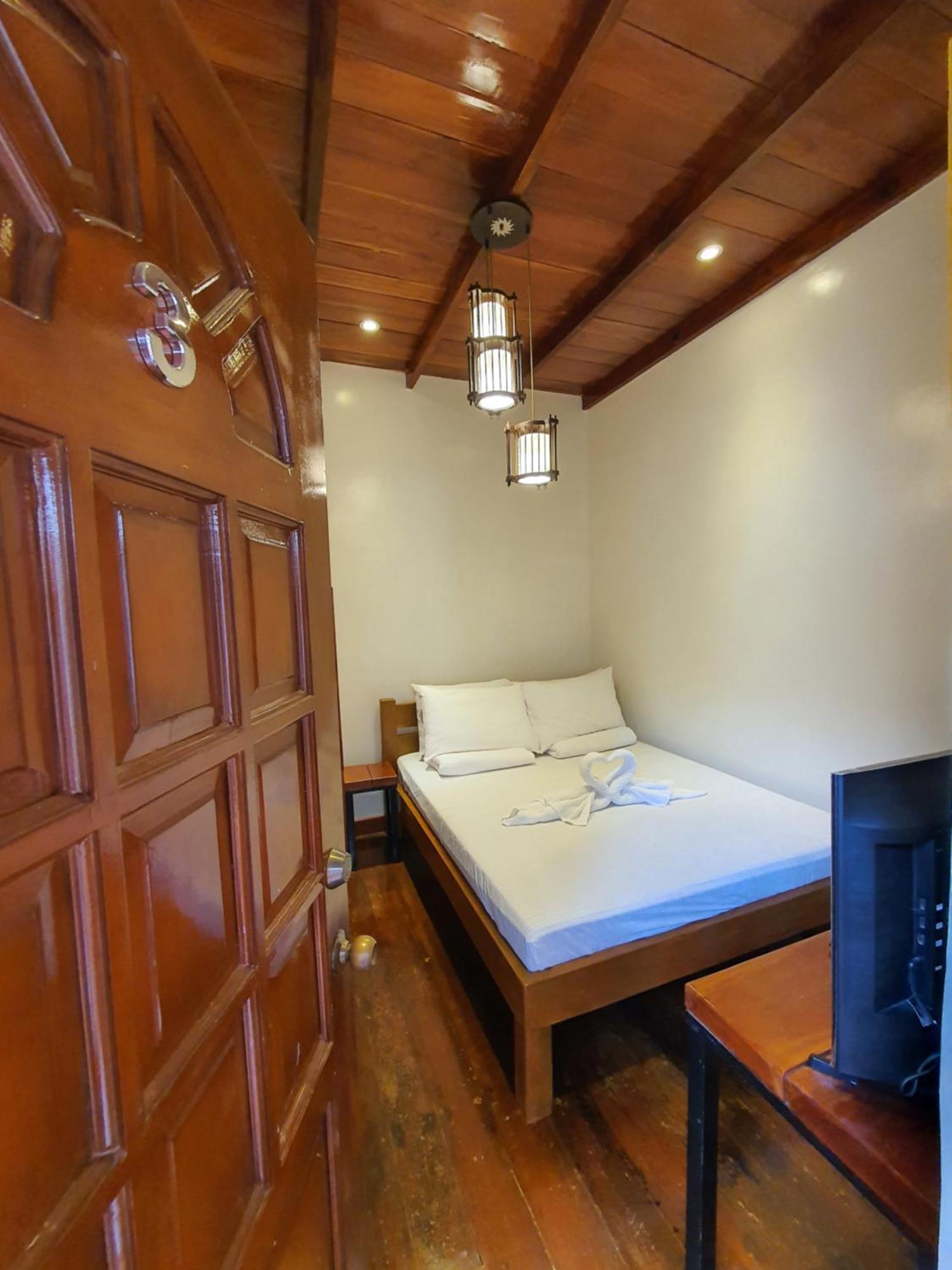 Glorias Panglao Inn 1 エクステリア 写真