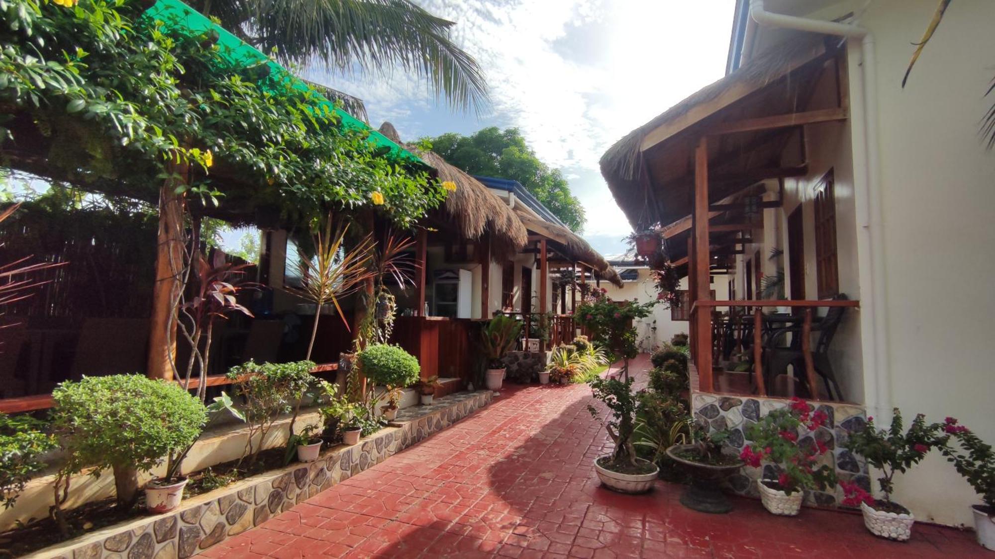Glorias Panglao Inn 1 エクステリア 写真