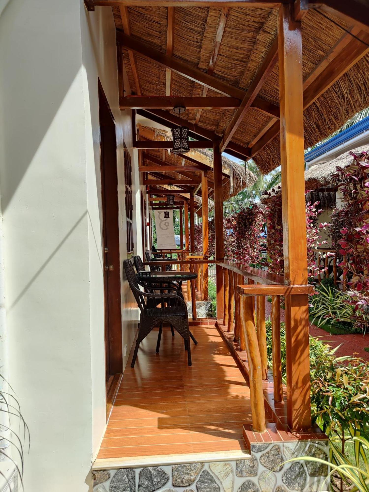Glorias Panglao Inn 1 エクステリア 写真