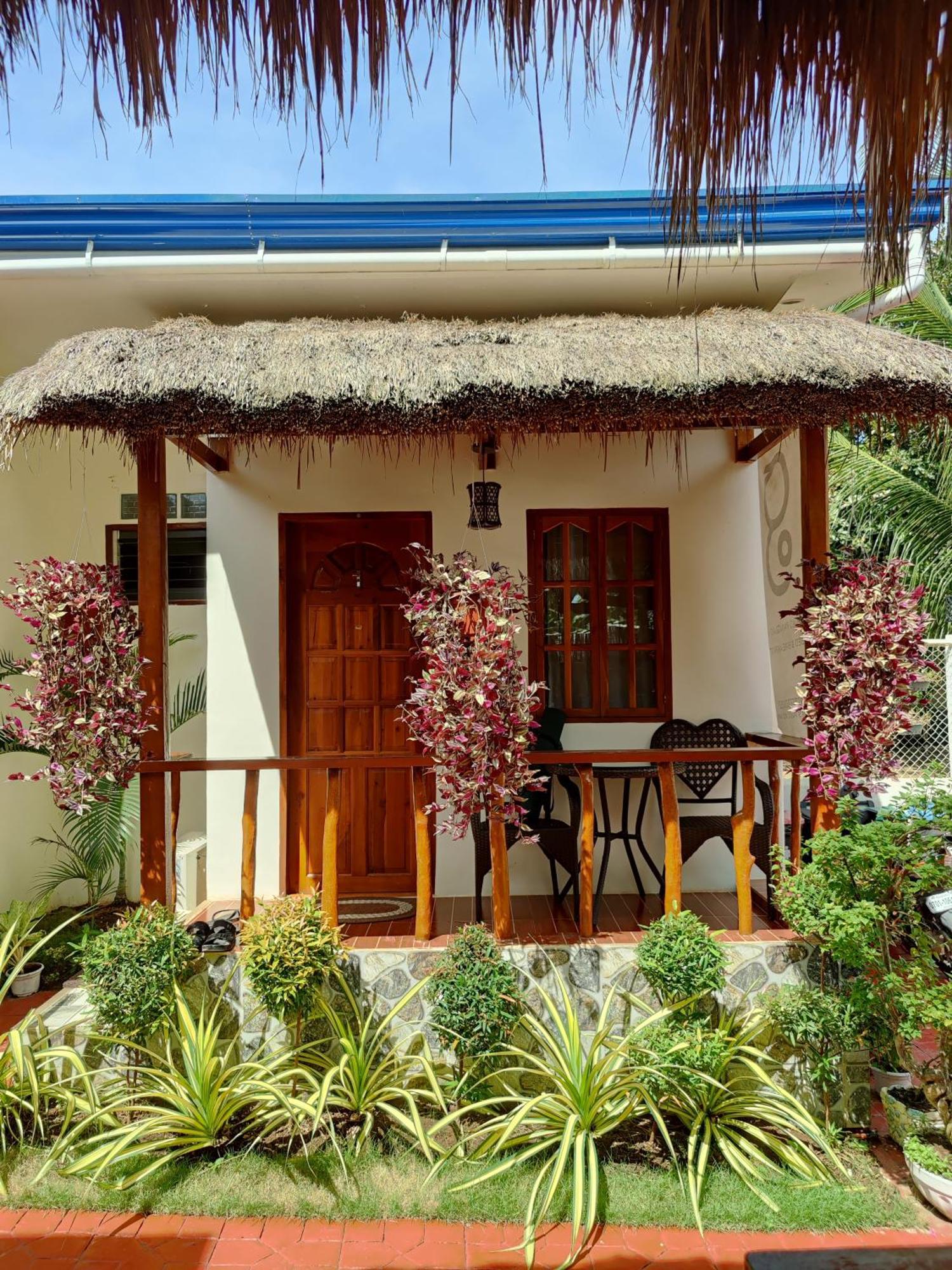 Glorias Panglao Inn 1 エクステリア 写真